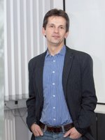 Director: Prof. Dr. Maik Walpuski